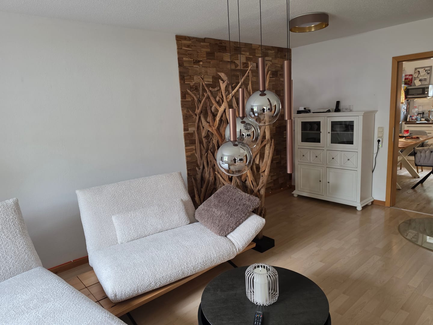 Customer photo review of Design Raumteiler BLUMA mit Beleuchtung im Sockel