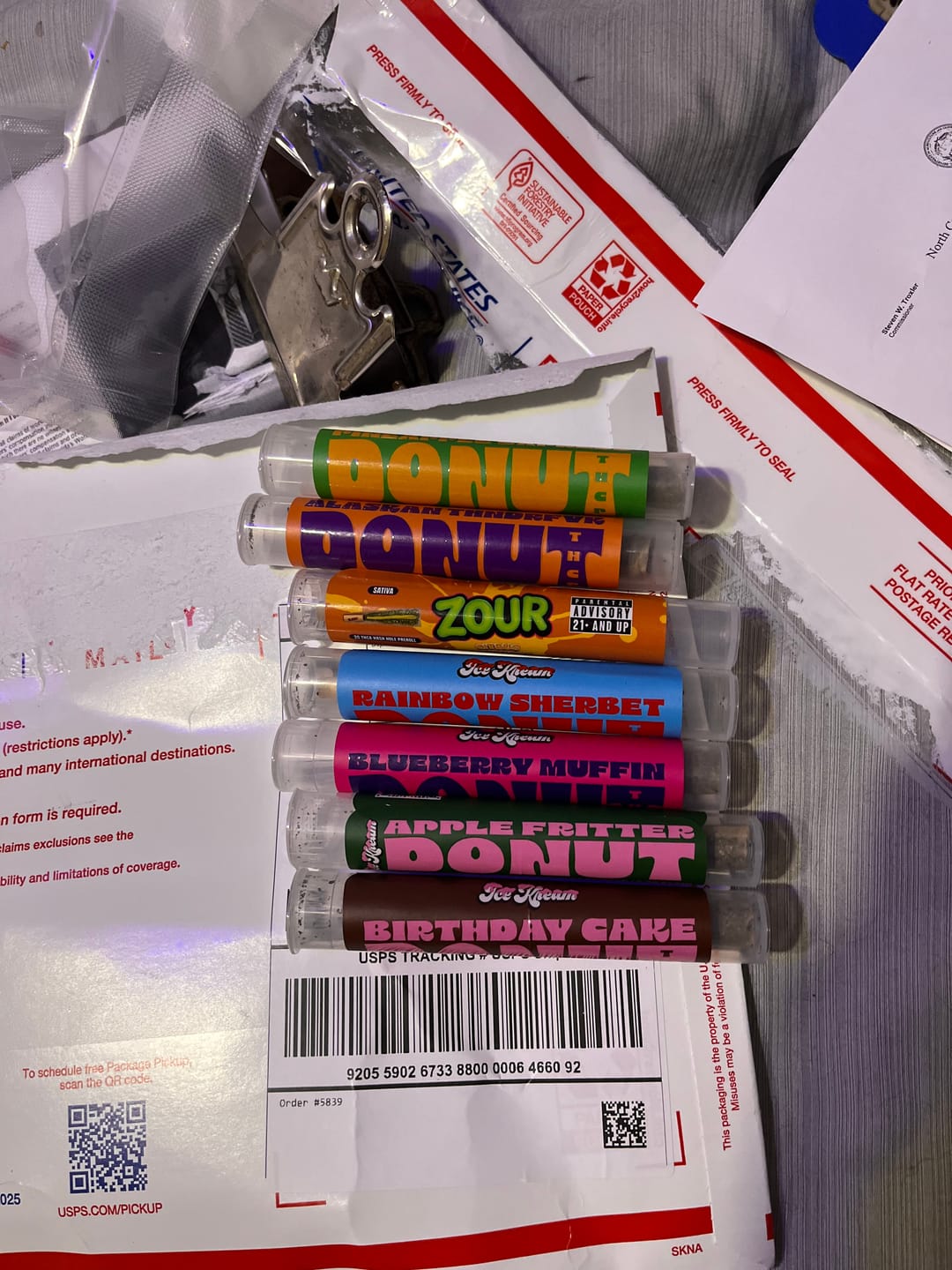 Customer photo review of THCP Donuts Value Pack