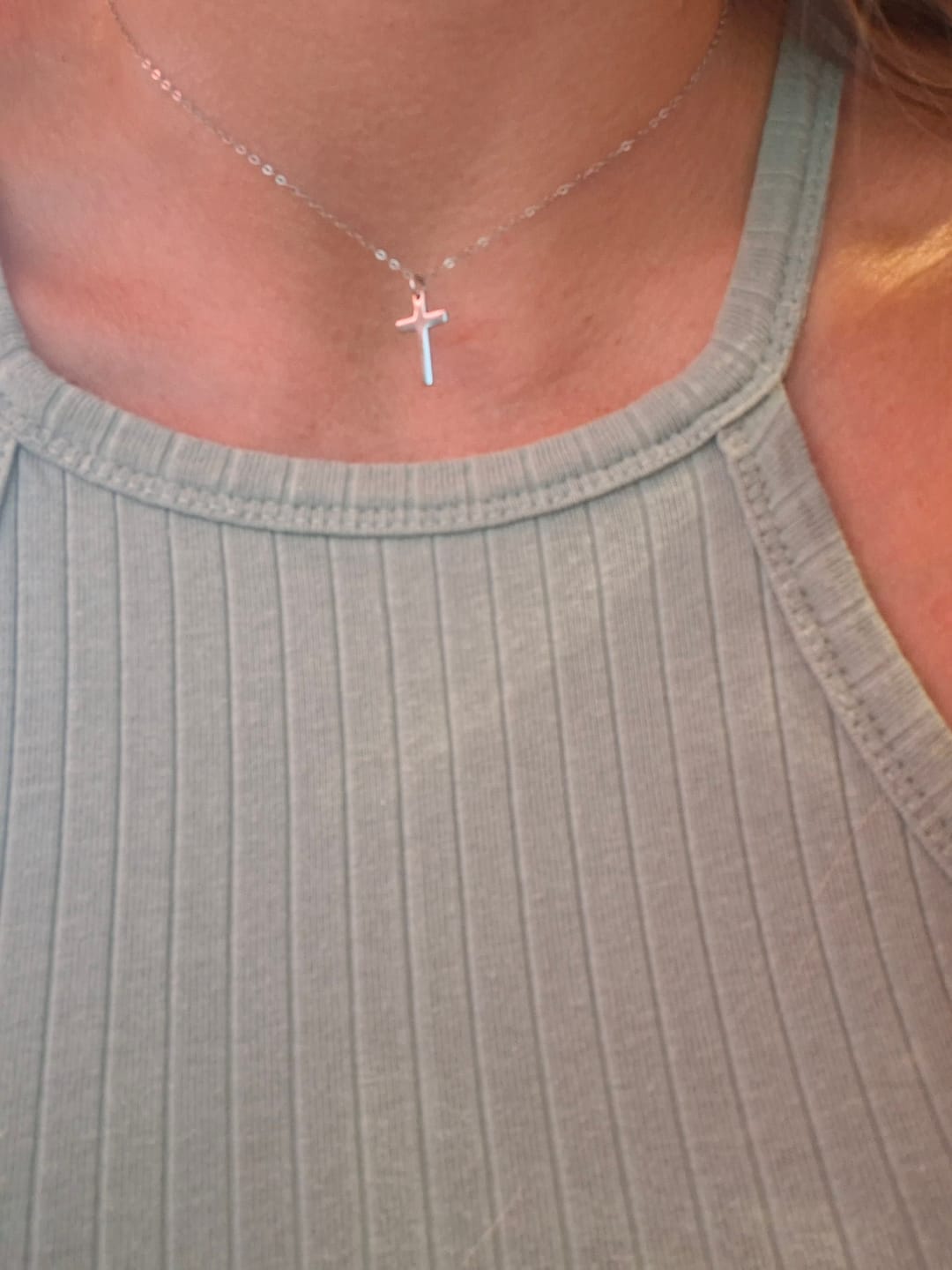 Customer photo review of Collier Croix Eclat Divin