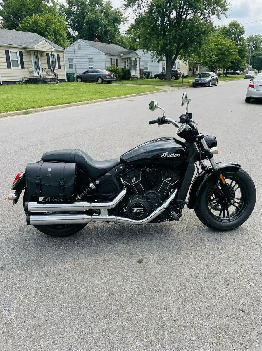 Customer photo review of 30L - Kronan Large 2025+ Indian Scout Classic Leather Motorcycle Saddlebags
