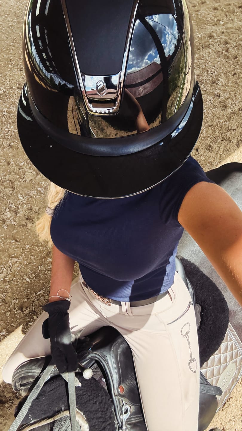 Customer photo review of CRYSTAL KYLIE - RIDING LEGGINGS | VANILLA CREAM