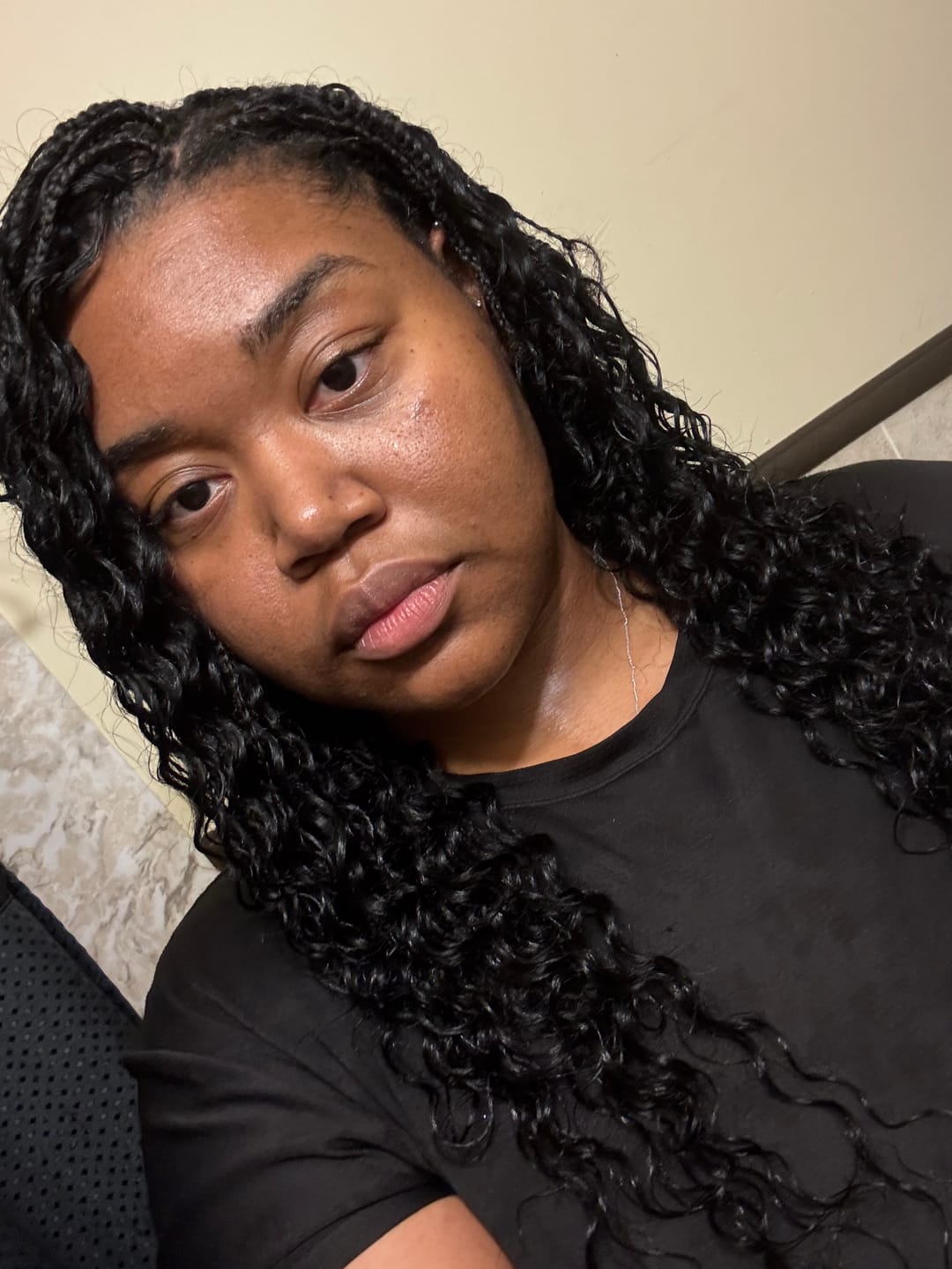 Customer photo review of Bobbi Boss Bundle Seamless 100% Unprocessed Human Hair Feather Crochet Braids - DEEP WAVE 10/14/18"