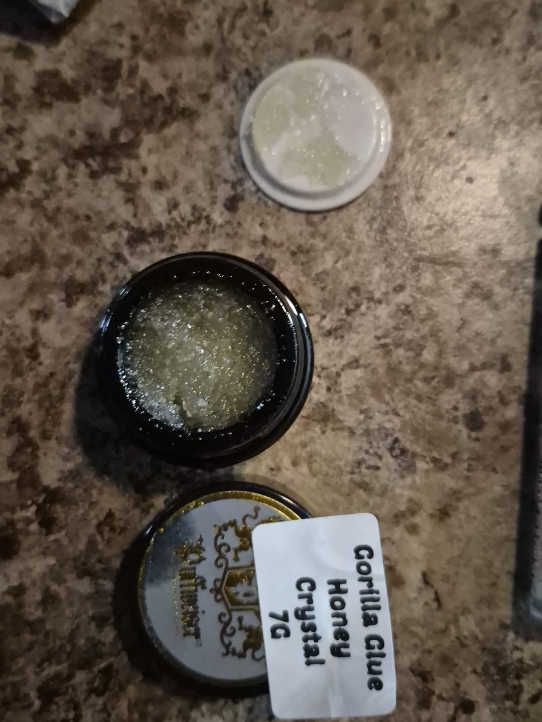 Customer photo review of Legendary Honey Crystal Gorilla Glue 3.5G (BOGO)
