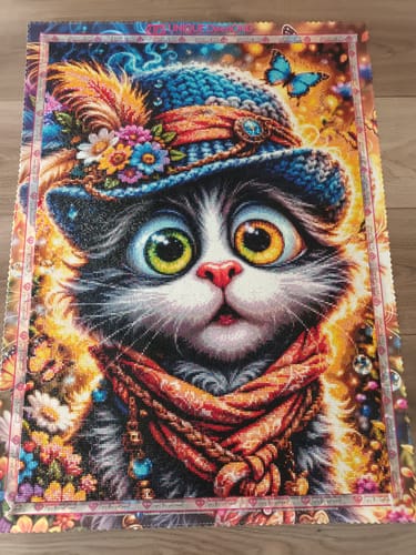 Customer photo review of 5D Diamond Painting – Curious Cat
