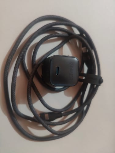 Customer photo review of Anker Nano Charger, 45W Fast Charging, Compact and Foldable Plug 2-pin US