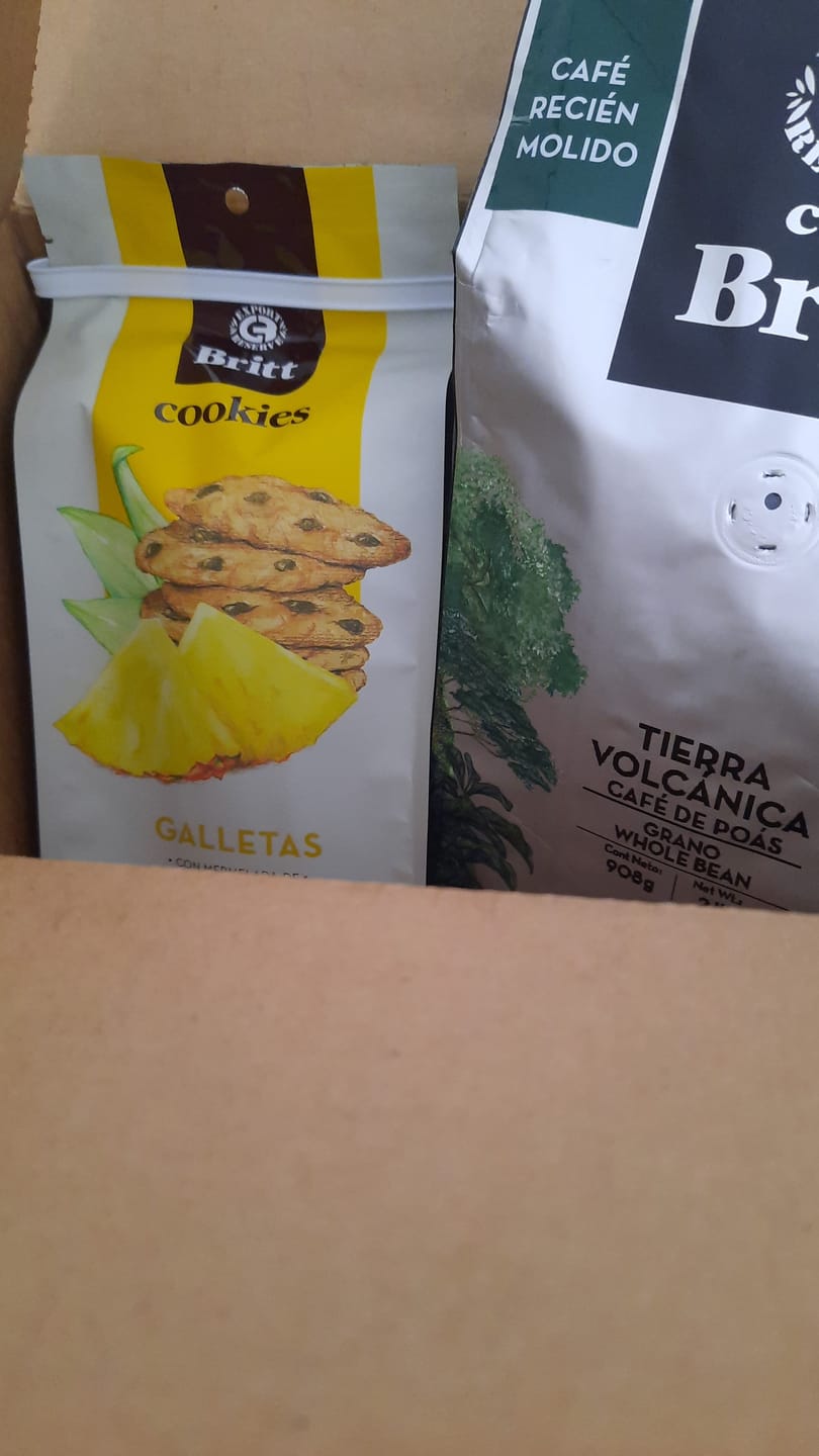 Customer photo review of Galletas con Mermelada de Piña Britt