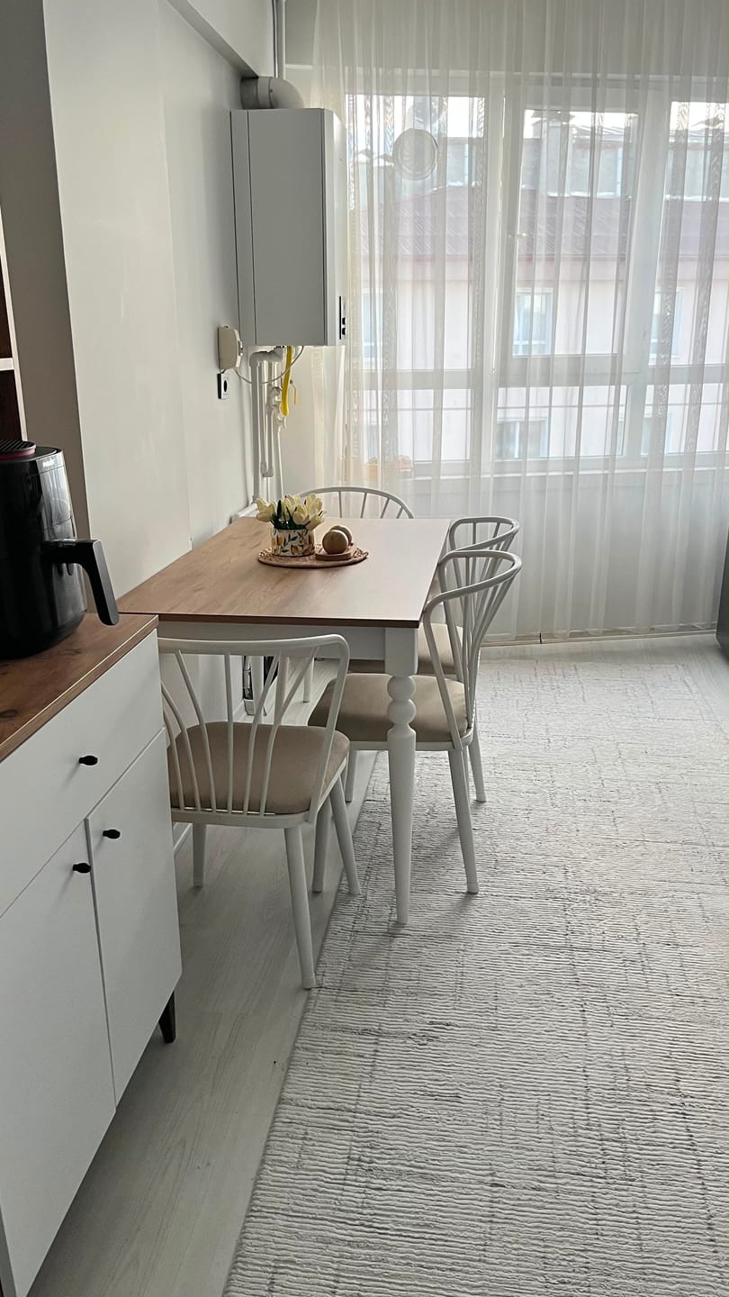 Customer photo review of Rani JC102 Mutfak Masa Sandalye Takımı Sepet Ceviz - Beyaz