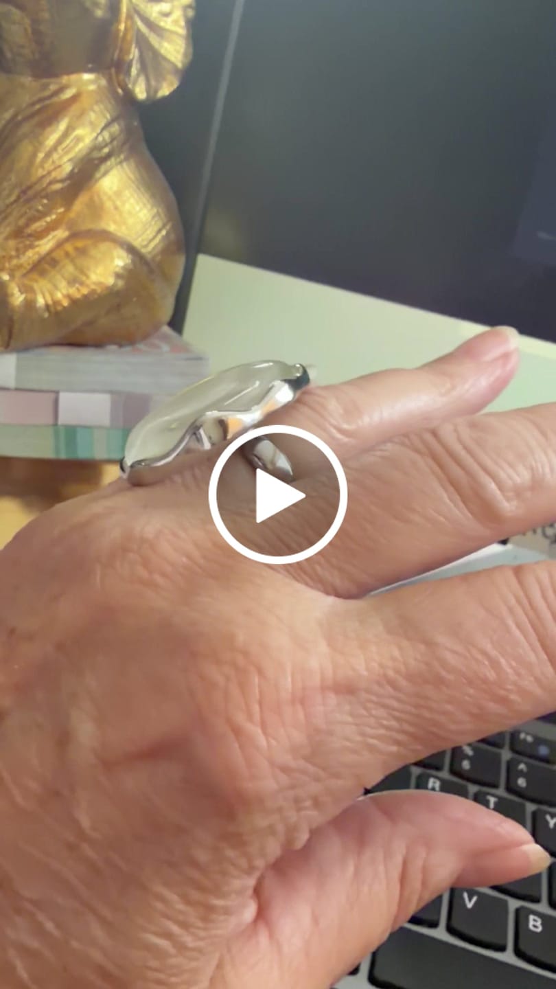 Customer video review of LoveEcho Natural Stone Crystal Ring