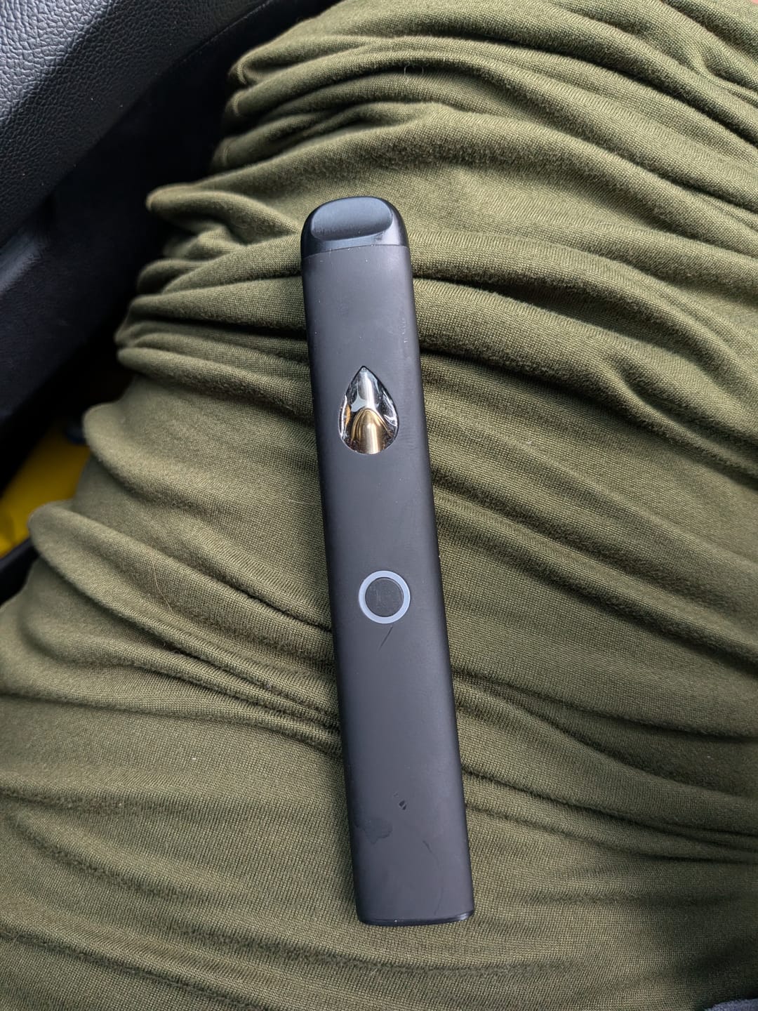 Customer photo review of 2G Mantra Vape