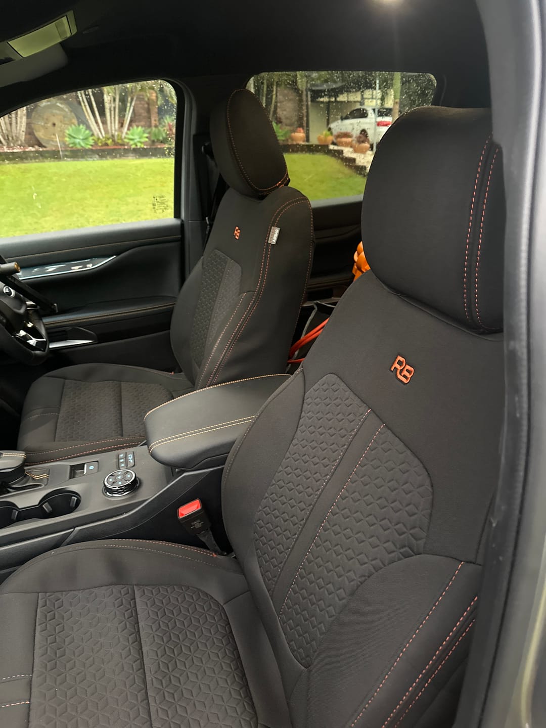 Customer photo review of Ford Next-Gen Ranger T6.2 - Wildtrak, Wildtrak X, Platinum & Stormtrak - GP6 Premium Neoprene 2x Front Seat Covers (Available)