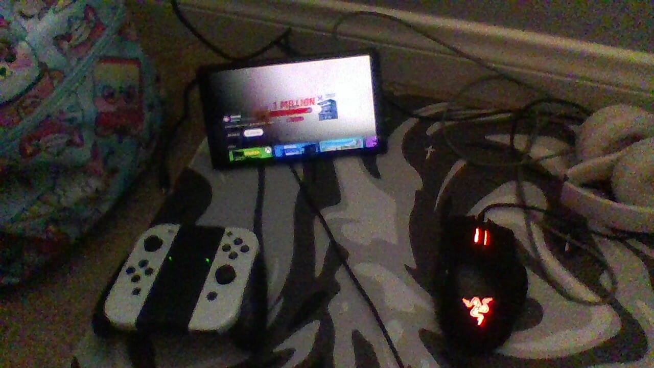 Customer photo review of Black Liquid Mousepad