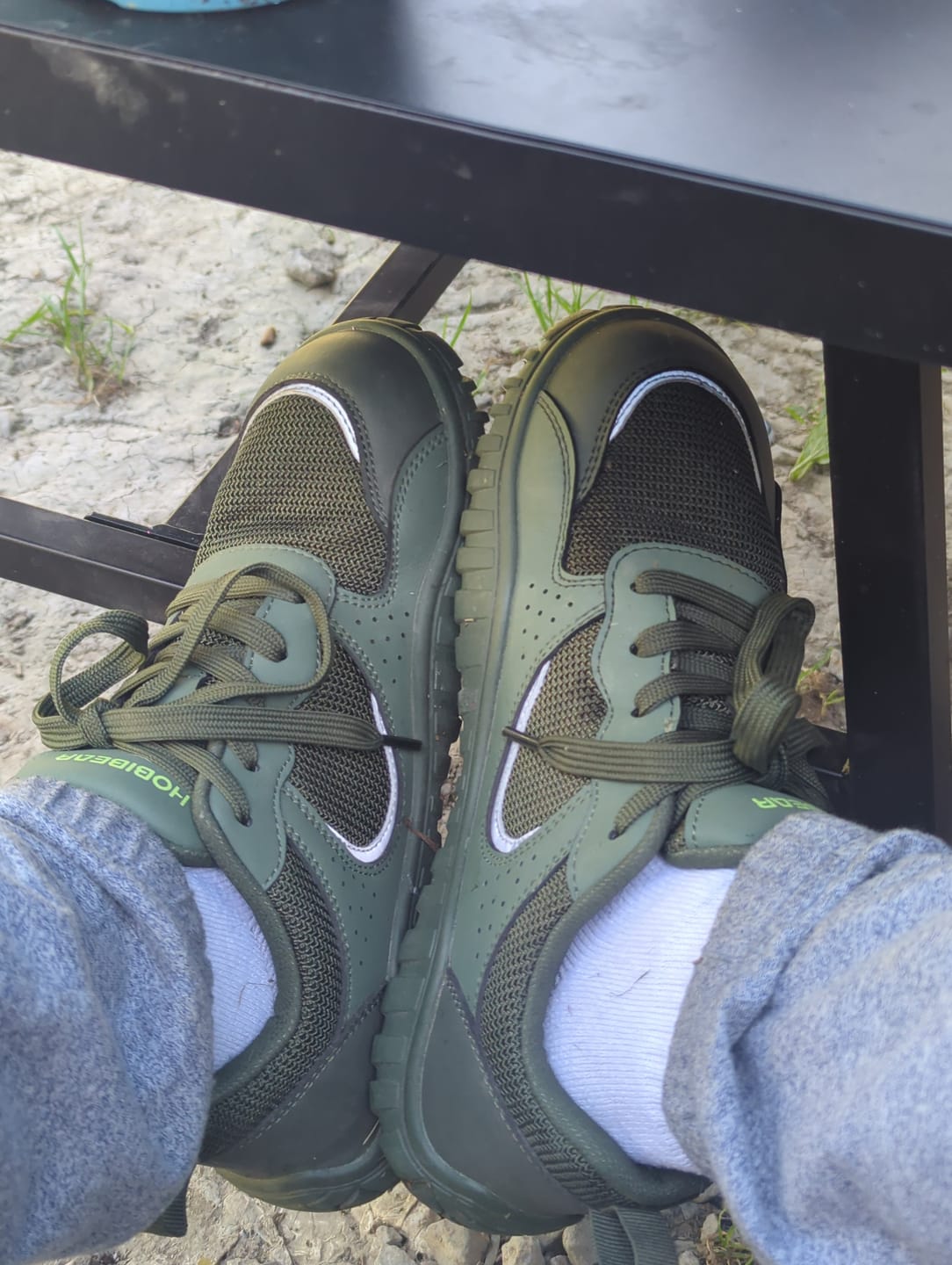 Customer photo review of Crest - Wide Toe Sneakers