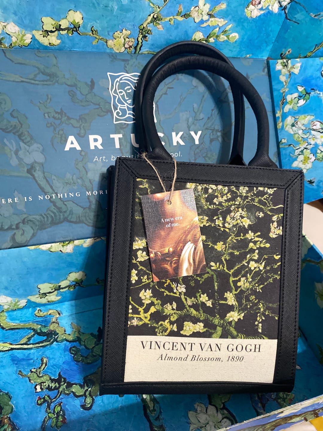 Customer photo review of Van Gogh Almond Blossom Tablo Çanta
