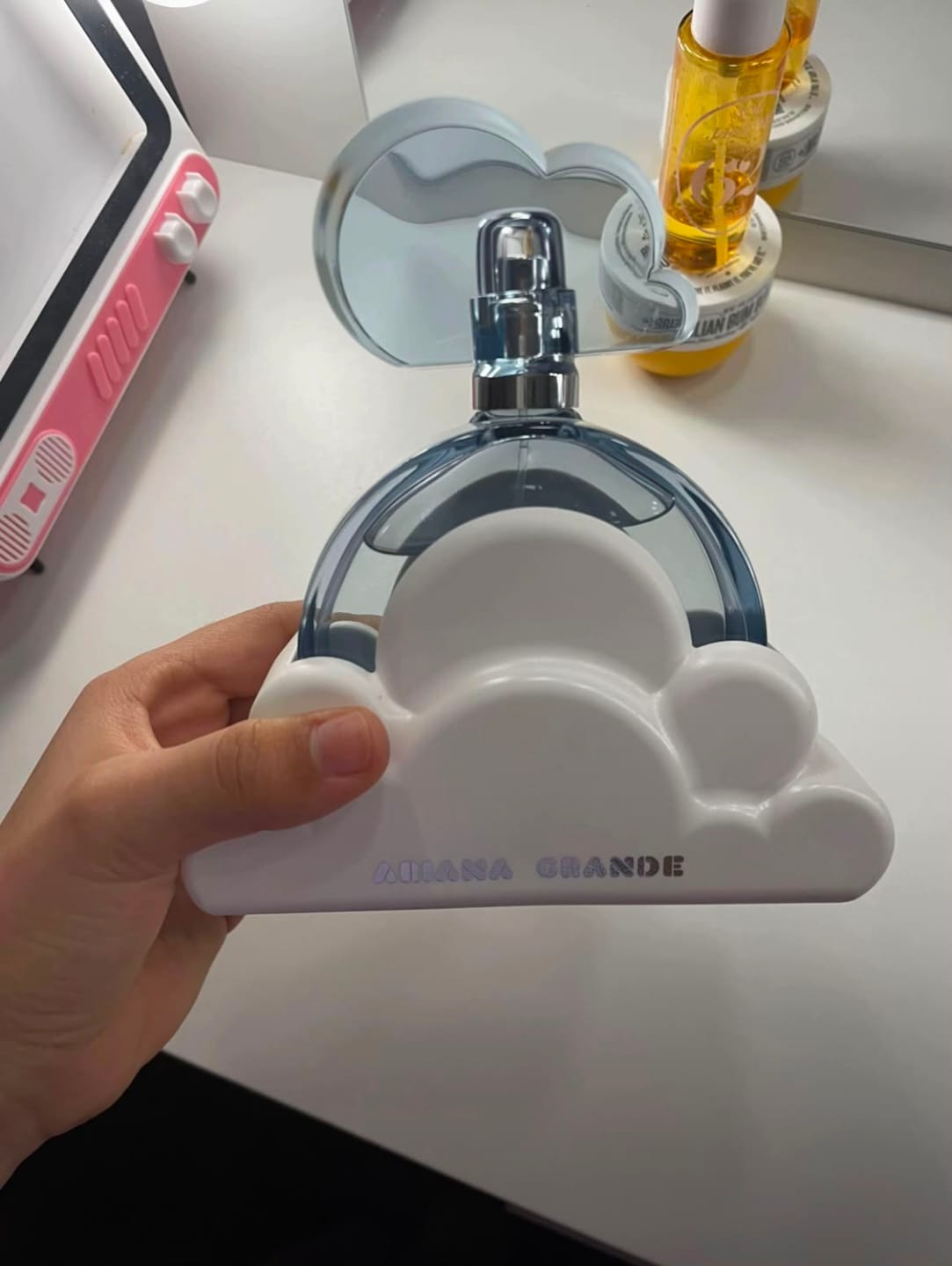 Customer photo review of Ariana Grande - Cloud (Eau de Parfum) | 100 ML