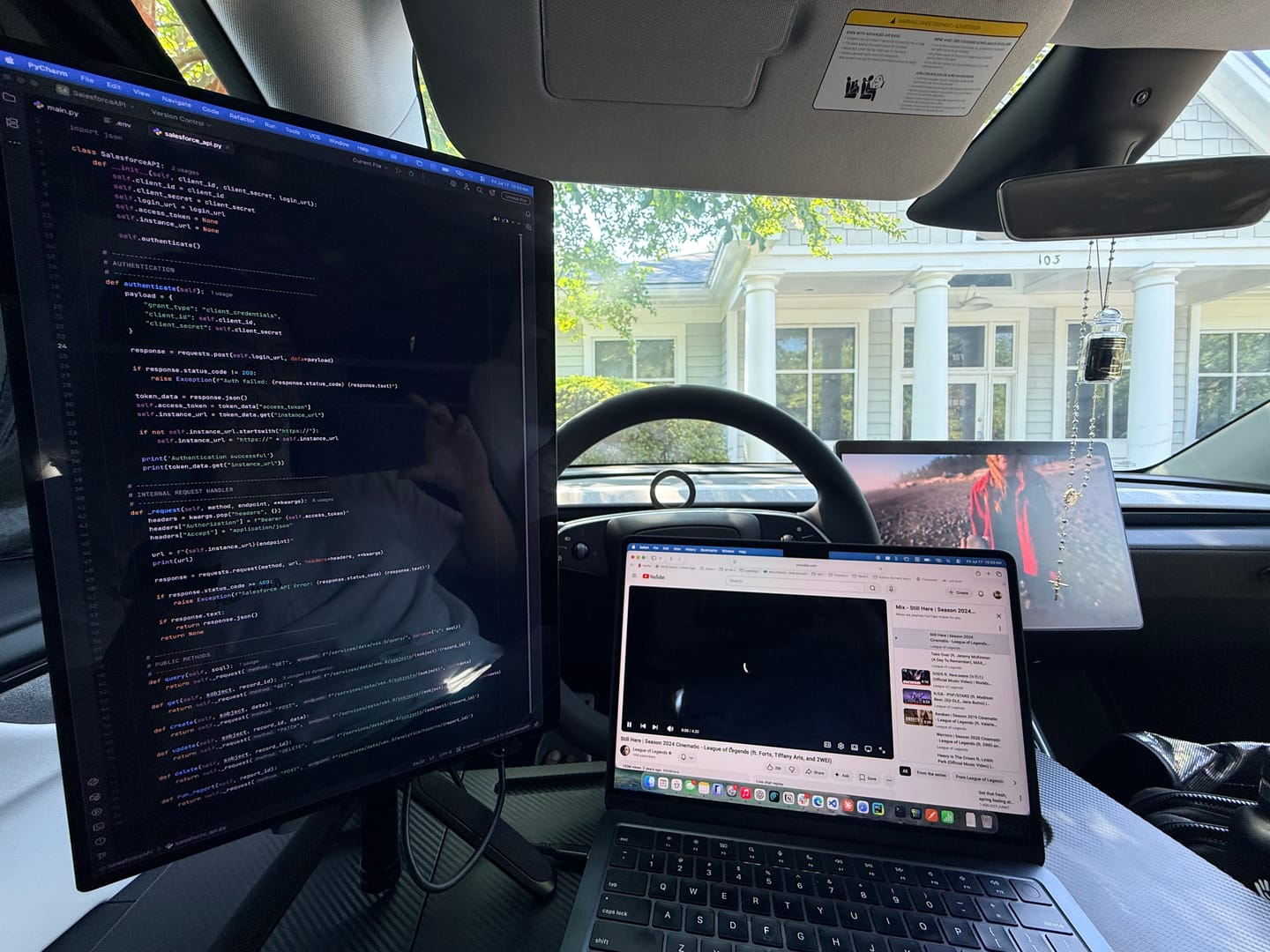 Customer photo review of 16” Portable Monitor + Stand