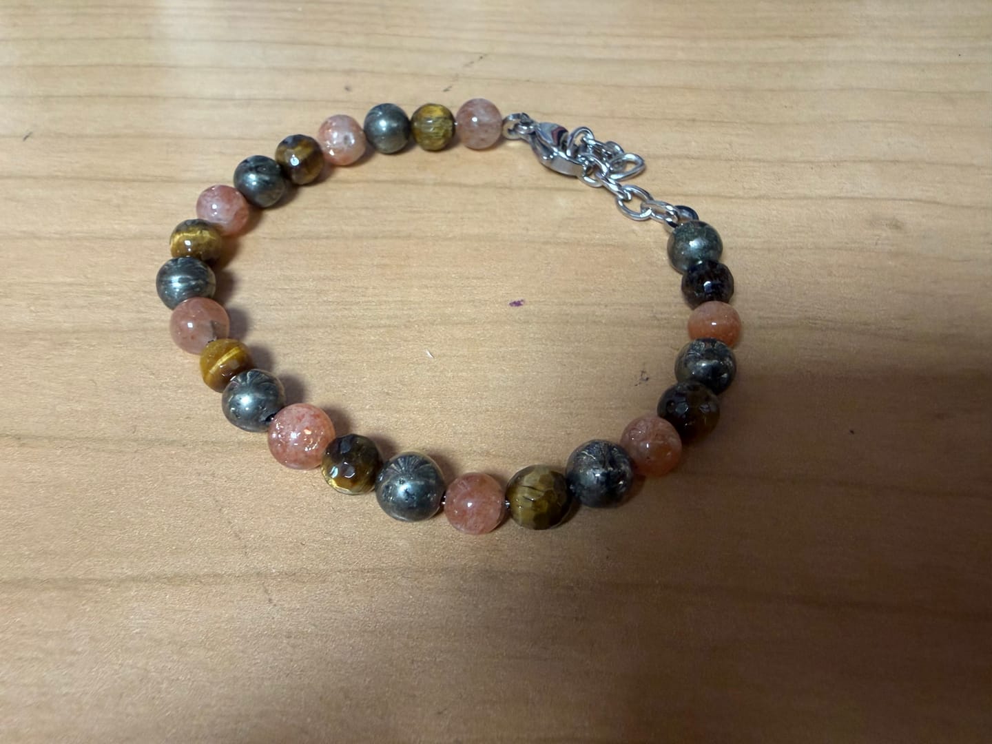 Customer photo review of Bracciale Ricchezza - Pirite, Occhio di Tigre, Pietra del Sole - LIMITED EDITION