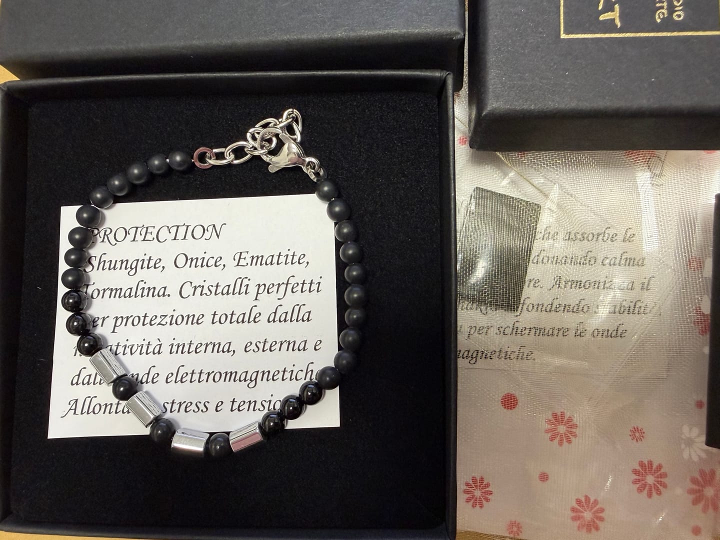 Customer photo review of Bracciale Protection Unisex Silver - Tormalina, Onice, Shungite e Ematite