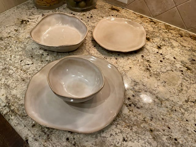 Customer photo review of Crema 16-Piece Organic Dinnerware Set