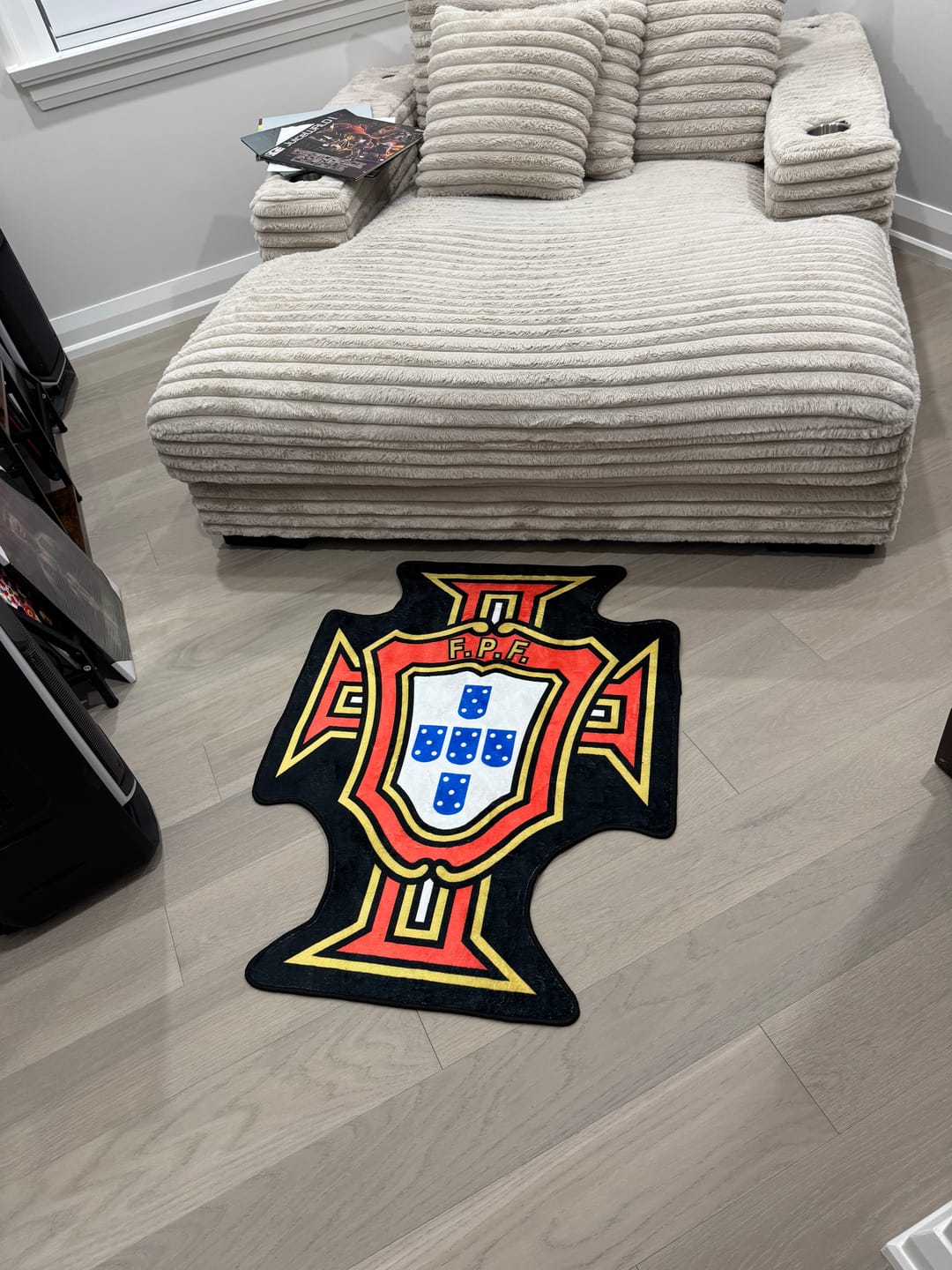 Customer photo review of Portuguese National team Logo Rug