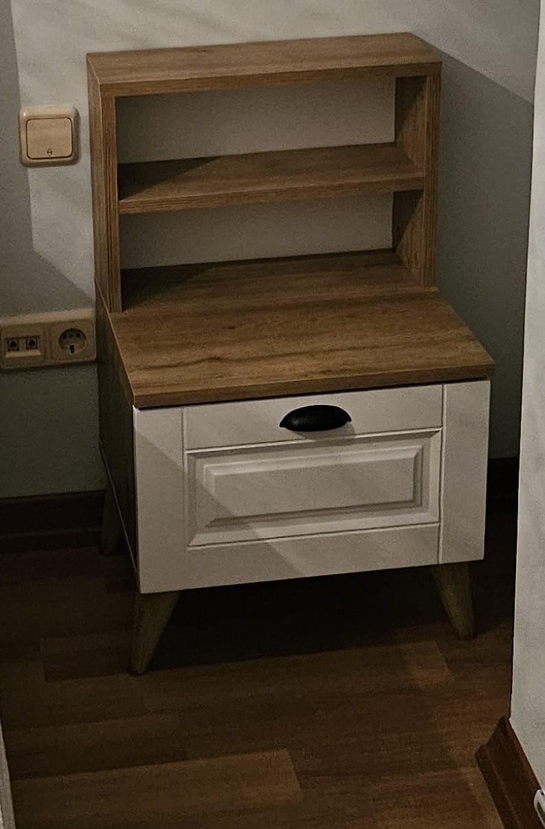 Customer photo review of Rani BD105 Komodin 2 Raflı Membran Çekmeceli Komodin Sepet Ceviz - Beyaz
