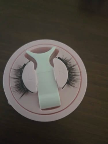 Customer photo review of Premium Magnet Wimpern