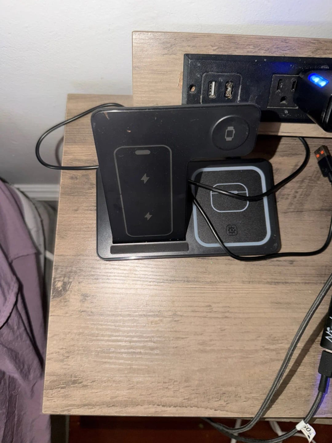 Customer photo review of Foldable Phone Wireless Charger