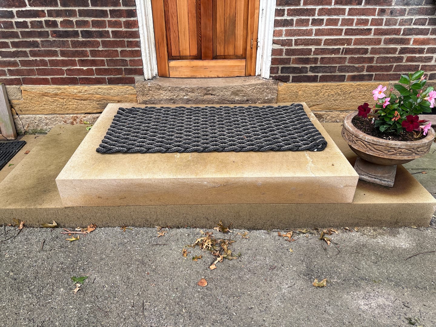 Customer photo review of Charcoal + Charcoal + Mushroom Doormat