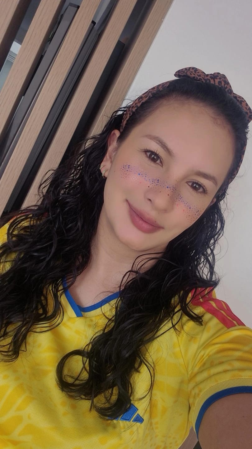 Customer photo review of Stickers Temporales para Apoyar la Tricolor - Nipskin®