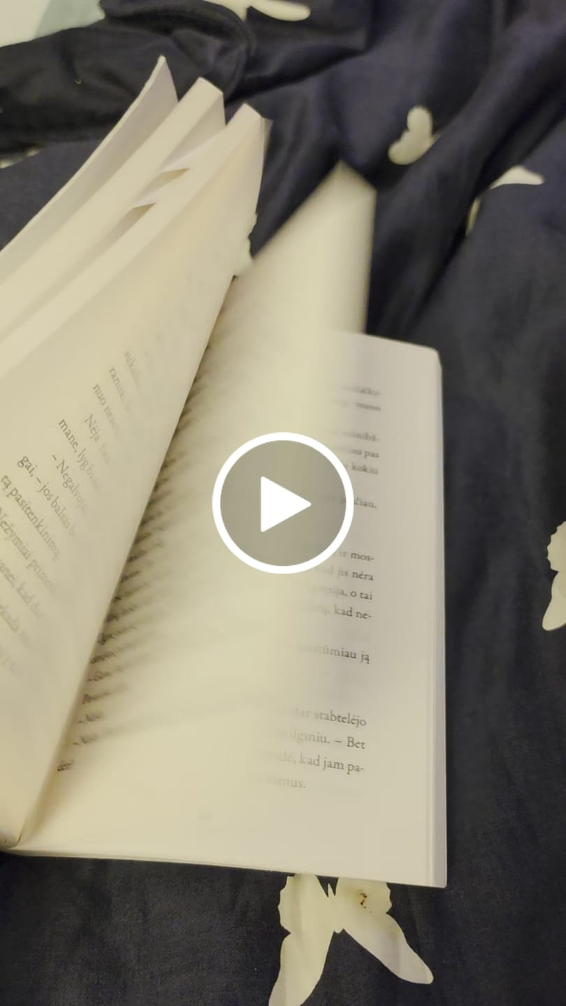 Customer video review of Neturėčiau tavęs norėti: liepsnojanti A. Bausienės dark romance naujiena + autografas!