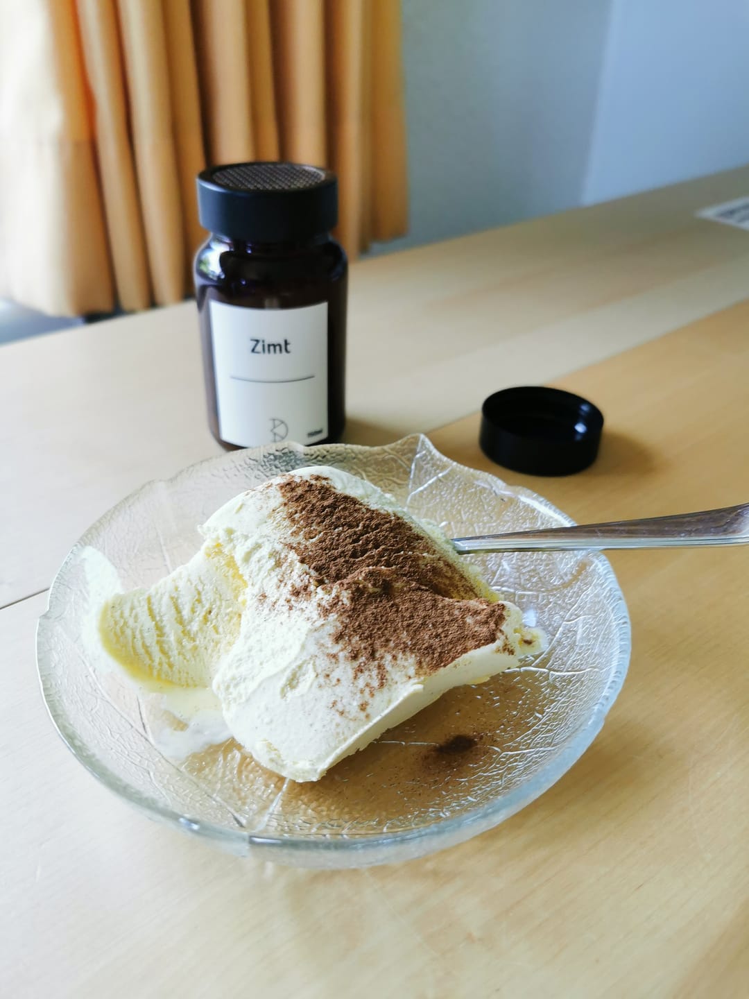 Customer photo review of Puderzucker-, Kakao- & Zimtstreuer aus Braunglas – 150ml & 200ml mit Edelstahl-Dosierer