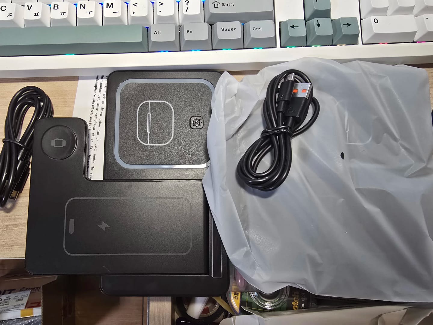Customer photo review of Foldable Phone Wireless Charger