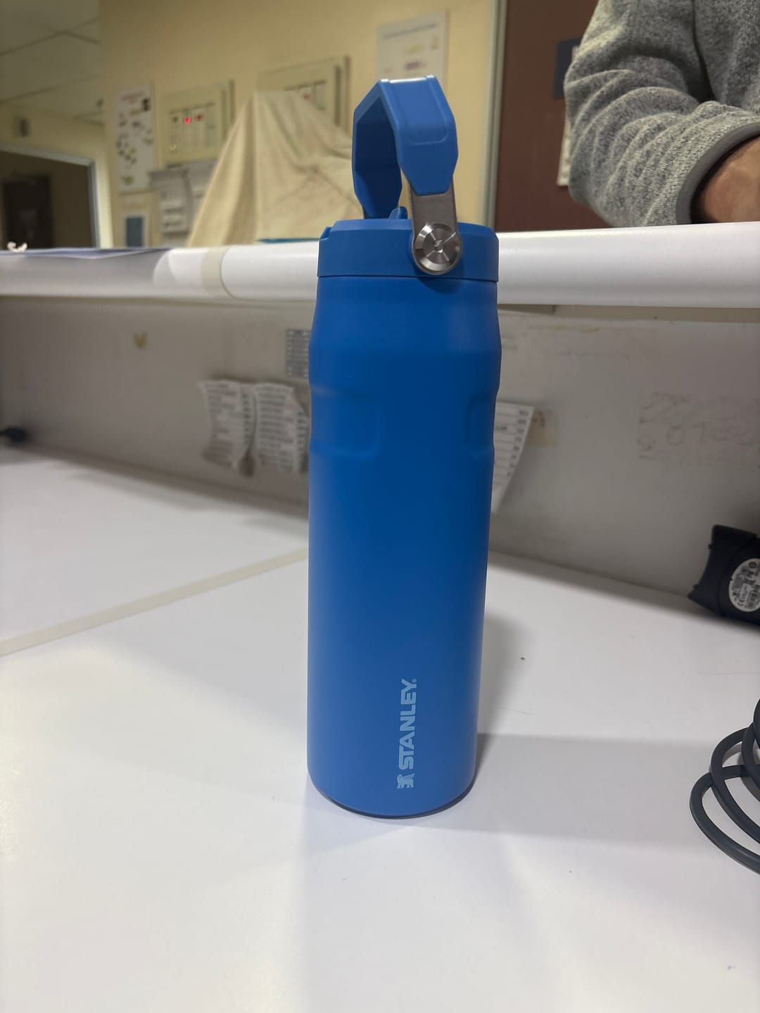 Customer photo review of Botella Térmica Stanley Flip Straw Aerolight Azure| 710 ml
