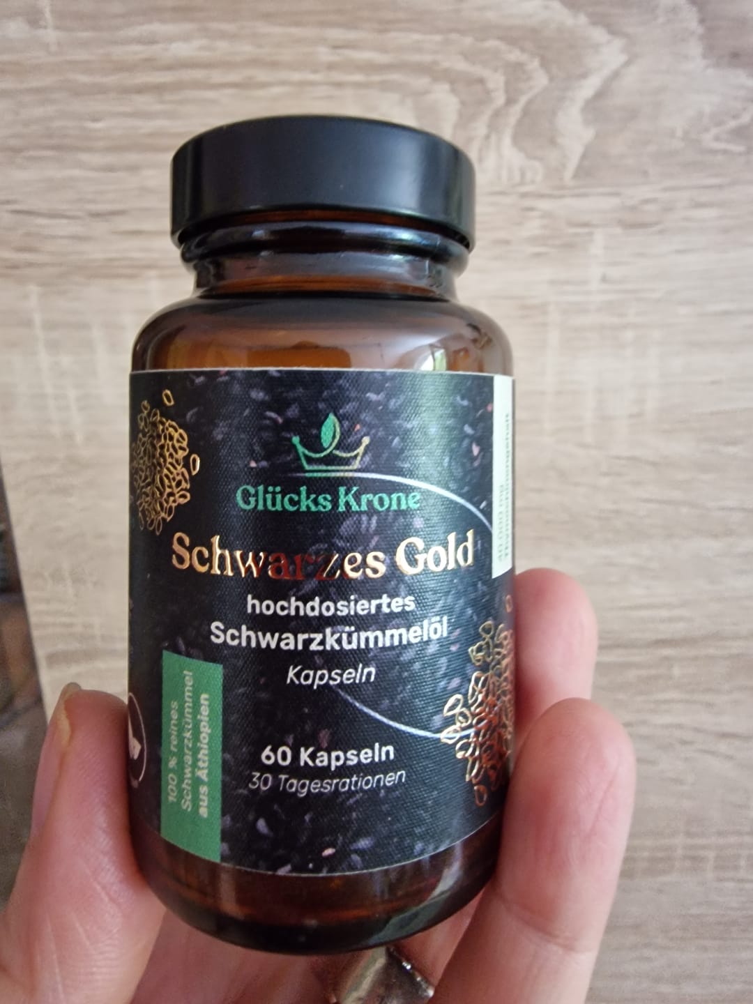 Customer photo review of Schwarzes Gold - Schwarzkümmelöl 40.000+ Thymochinongehalt - 60 Kapseln
