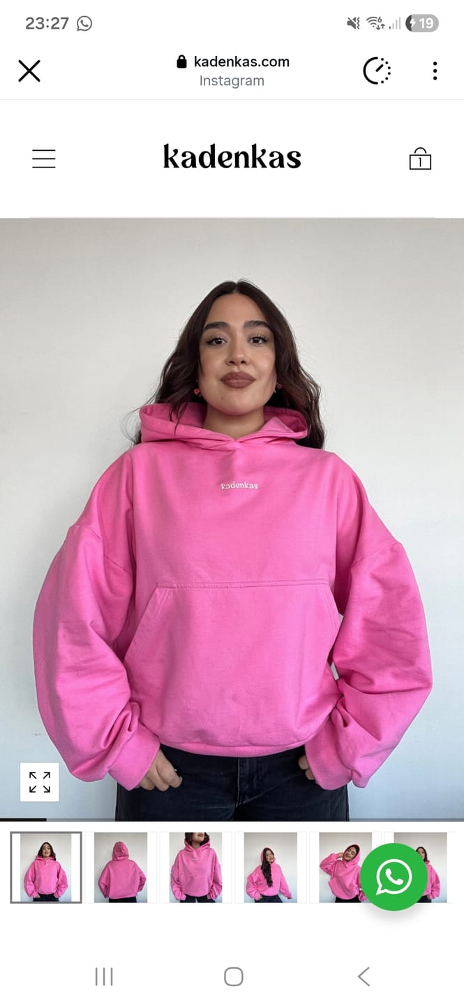 Customer photo review of (PRE-VENTA) POLERÓN HOODIE ROSADO - OVERSIZE CON GORRO LOGO BORDADO