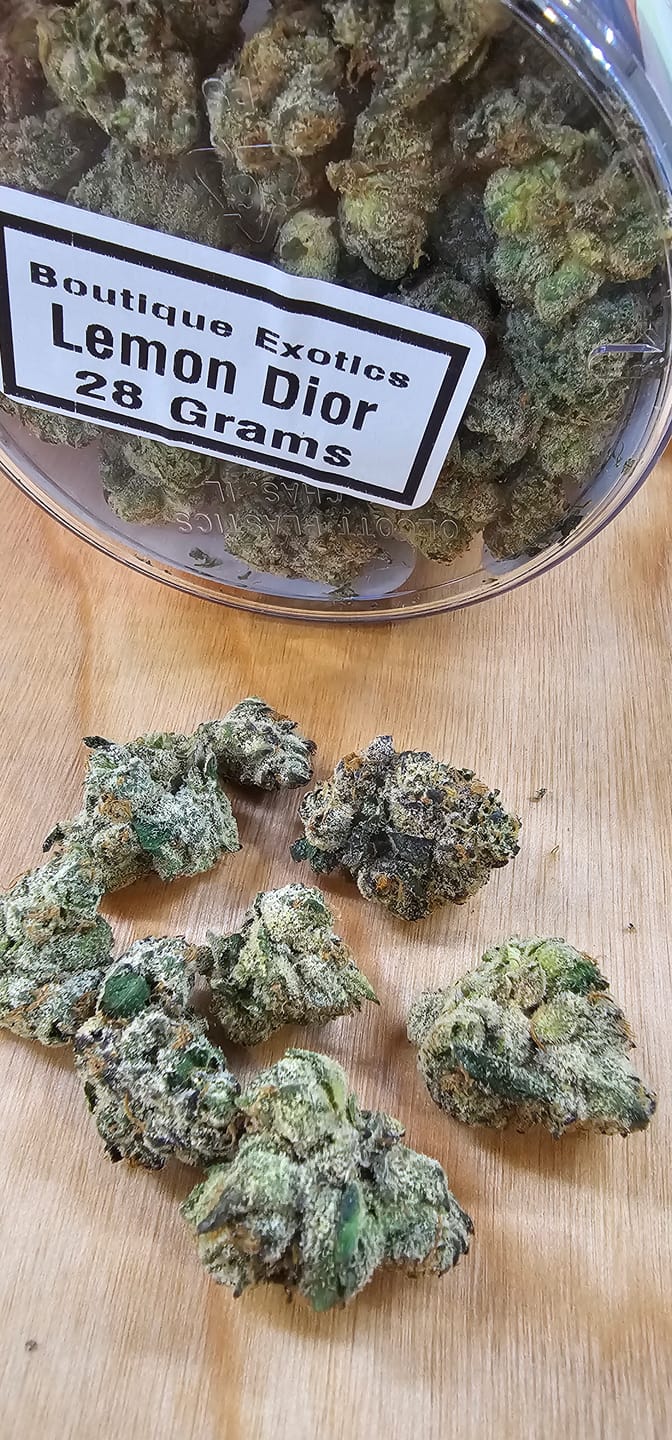 Customer photo review of Boutique Exotics Minis - Lemon Dior - 28 Grams - Hybrid