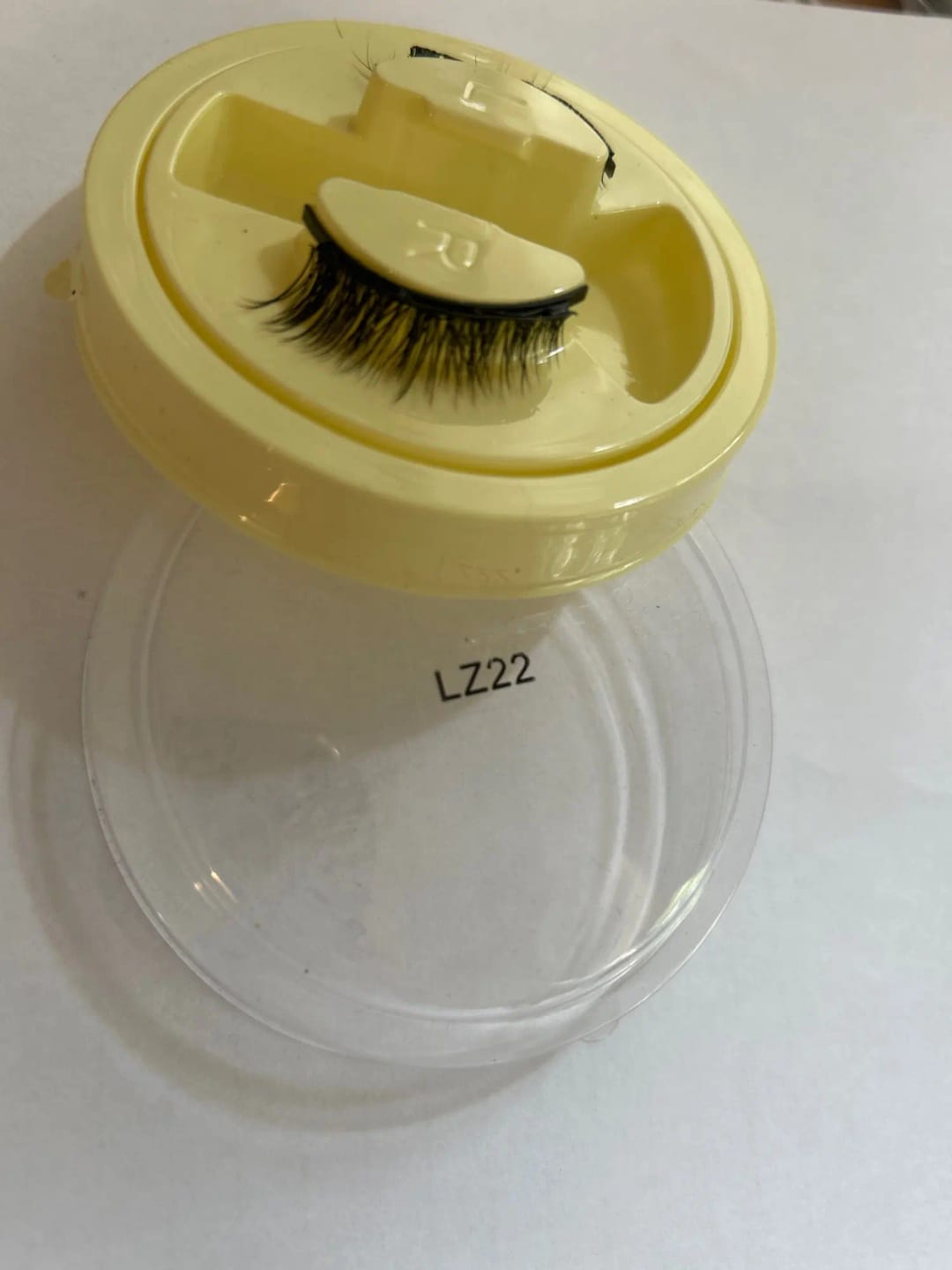 Customer photo review of Premium Magnet Wimpern