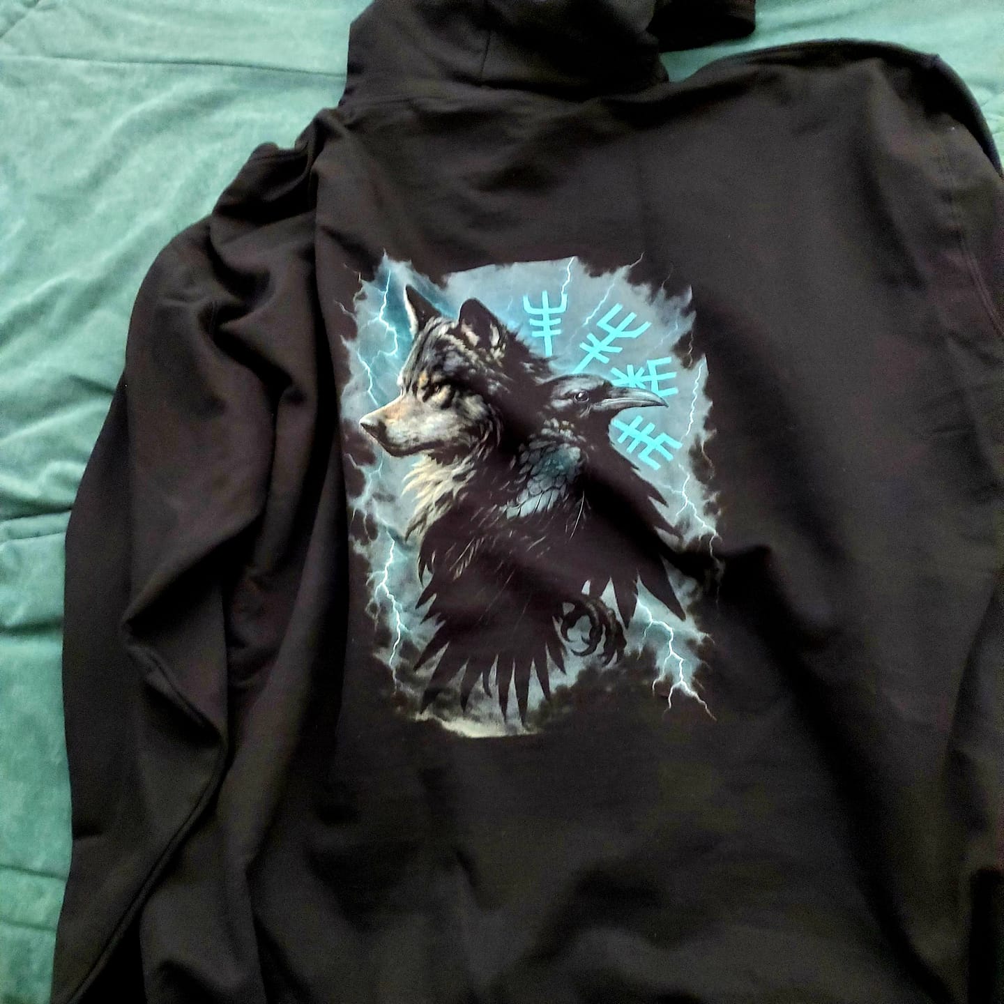 Customer photo review of Wolf Rabe - Unisex Hoodie