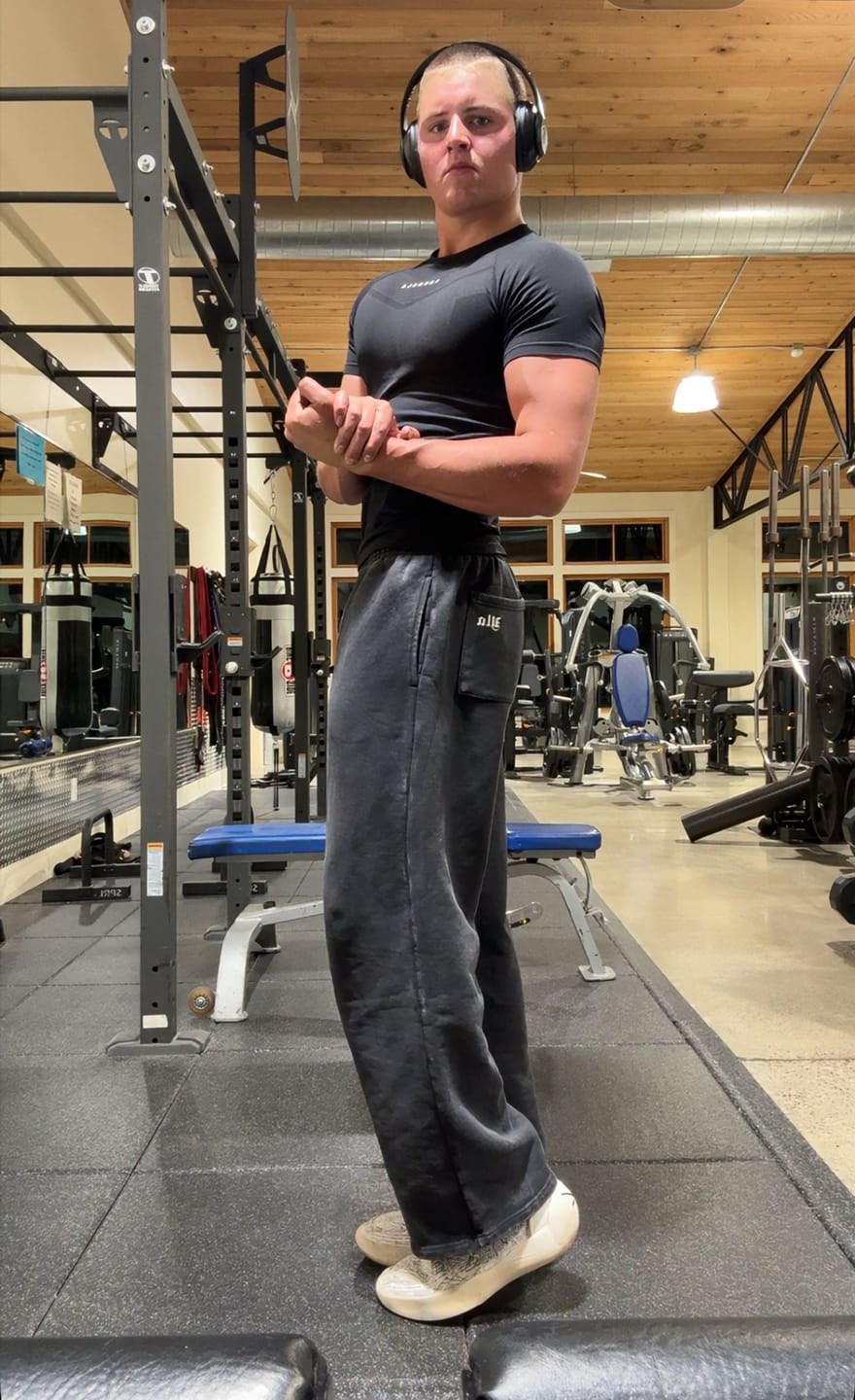 Customer photo review of 2129 - Core Baggy Sweats