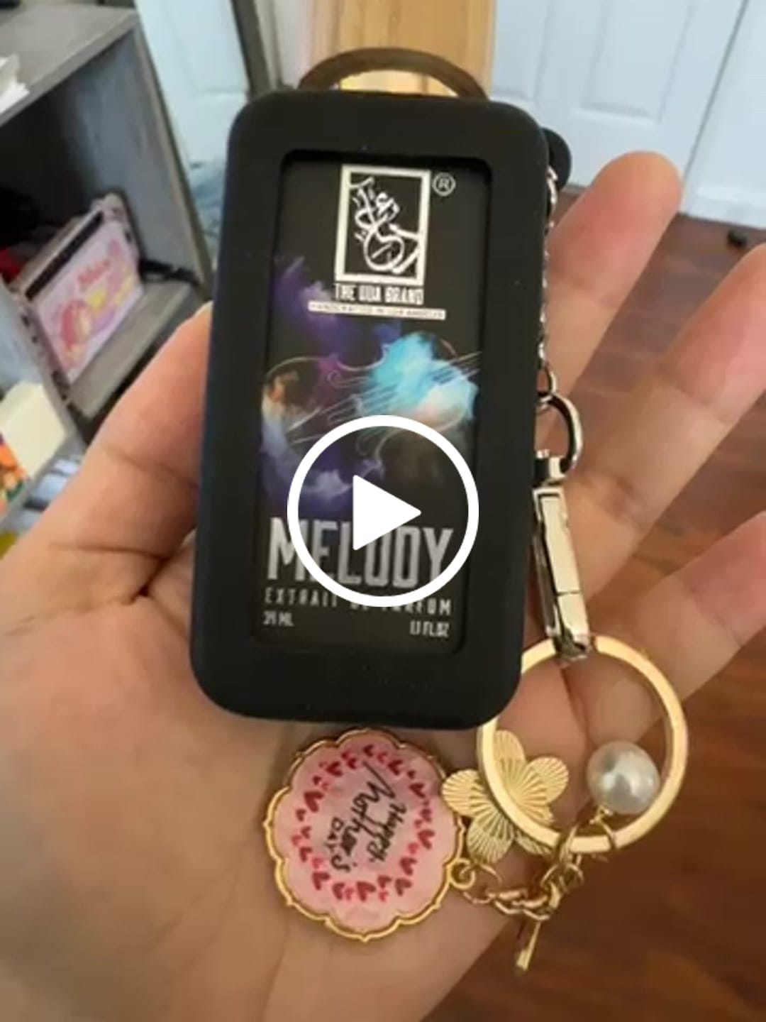 Customer video review of Melody