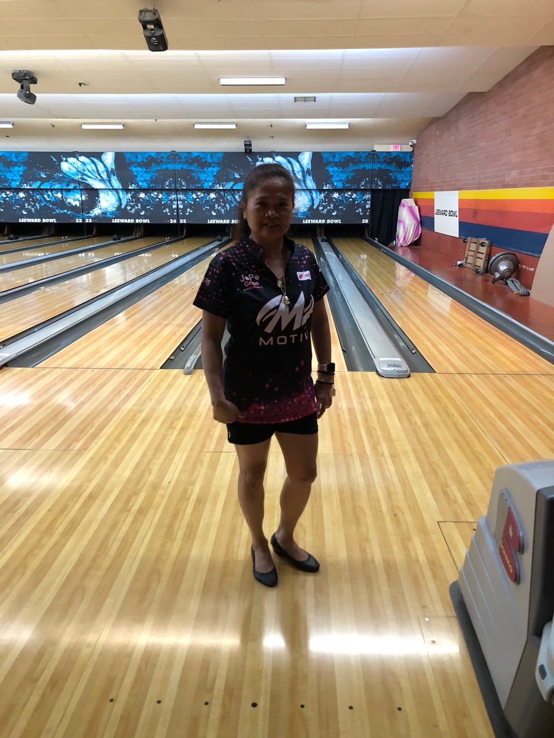 Customer photo review of Glitter Tempest - Pink Black - Bowling Jersey