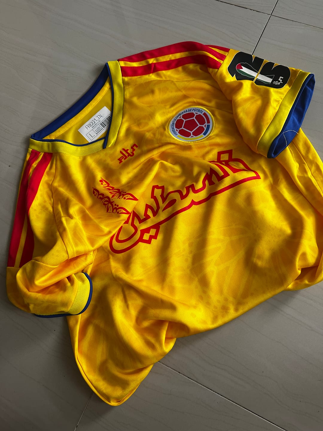 Customer photo review of PLTN COLOMBIA - LIMITED EDITION
