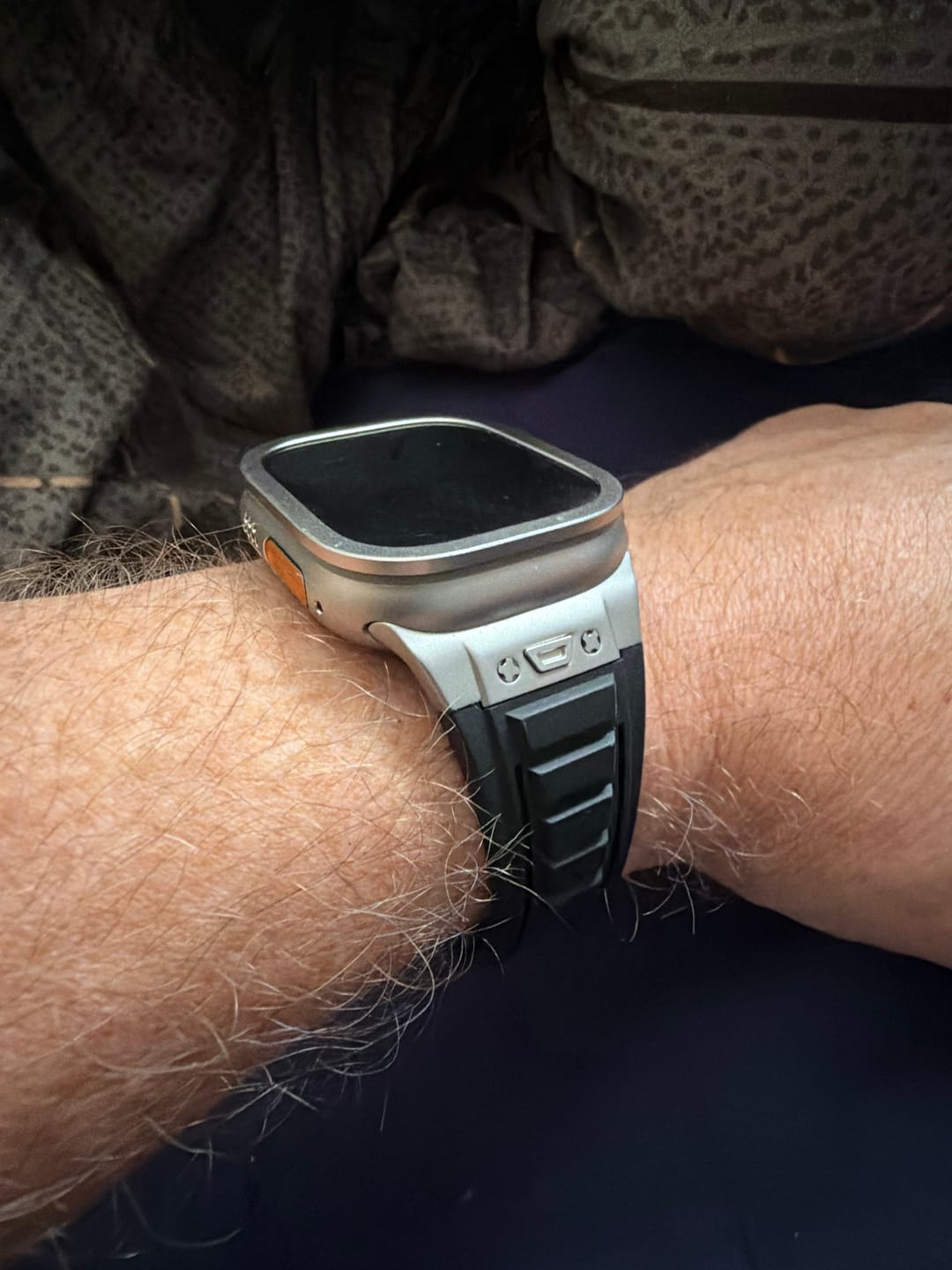 Customer photo review of Ultra Soft Silicone Sport Butterfly Clasp For Apple Watch