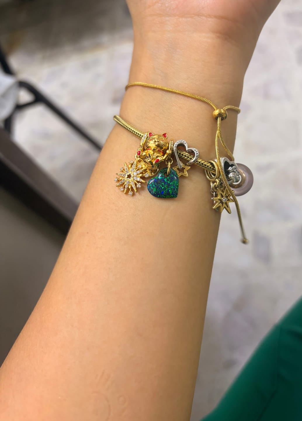 Customer photo review of Pulsera Icy