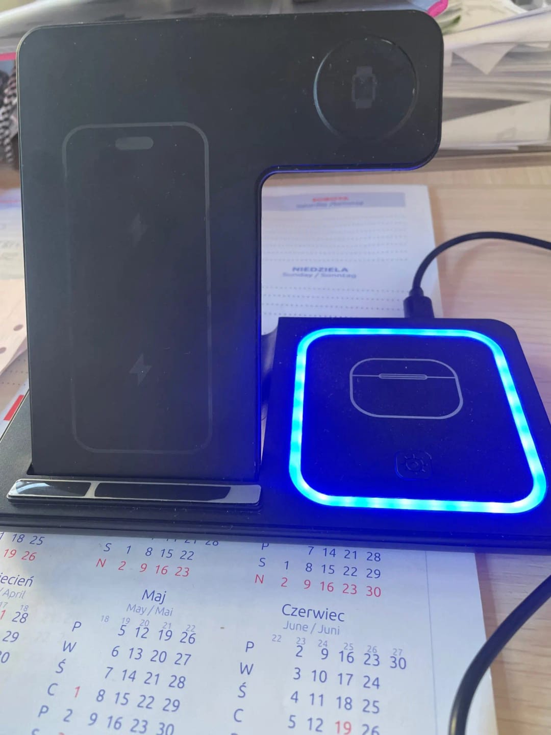 Customer photo review of Foldable Phone Wireless Charger