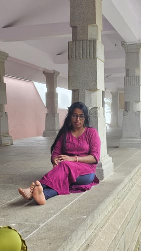 Customer photo review of Nagma Deep Plum Long Ombre Rayon Kurta