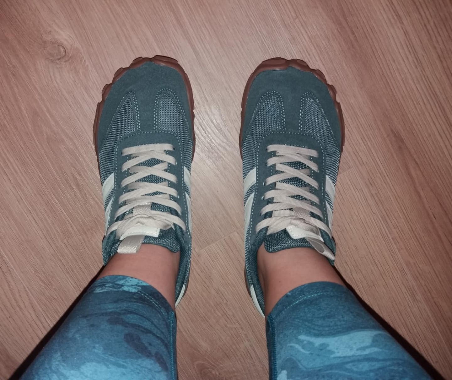 Customer photo review of Wanderlite | Lichtgewicht Barefoot Schoenen voor Onderweg (Unisex)