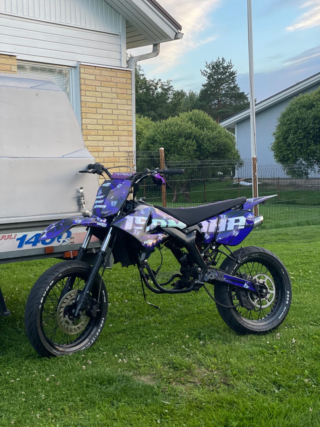 Customer photo review of Icy Thunder Graphics