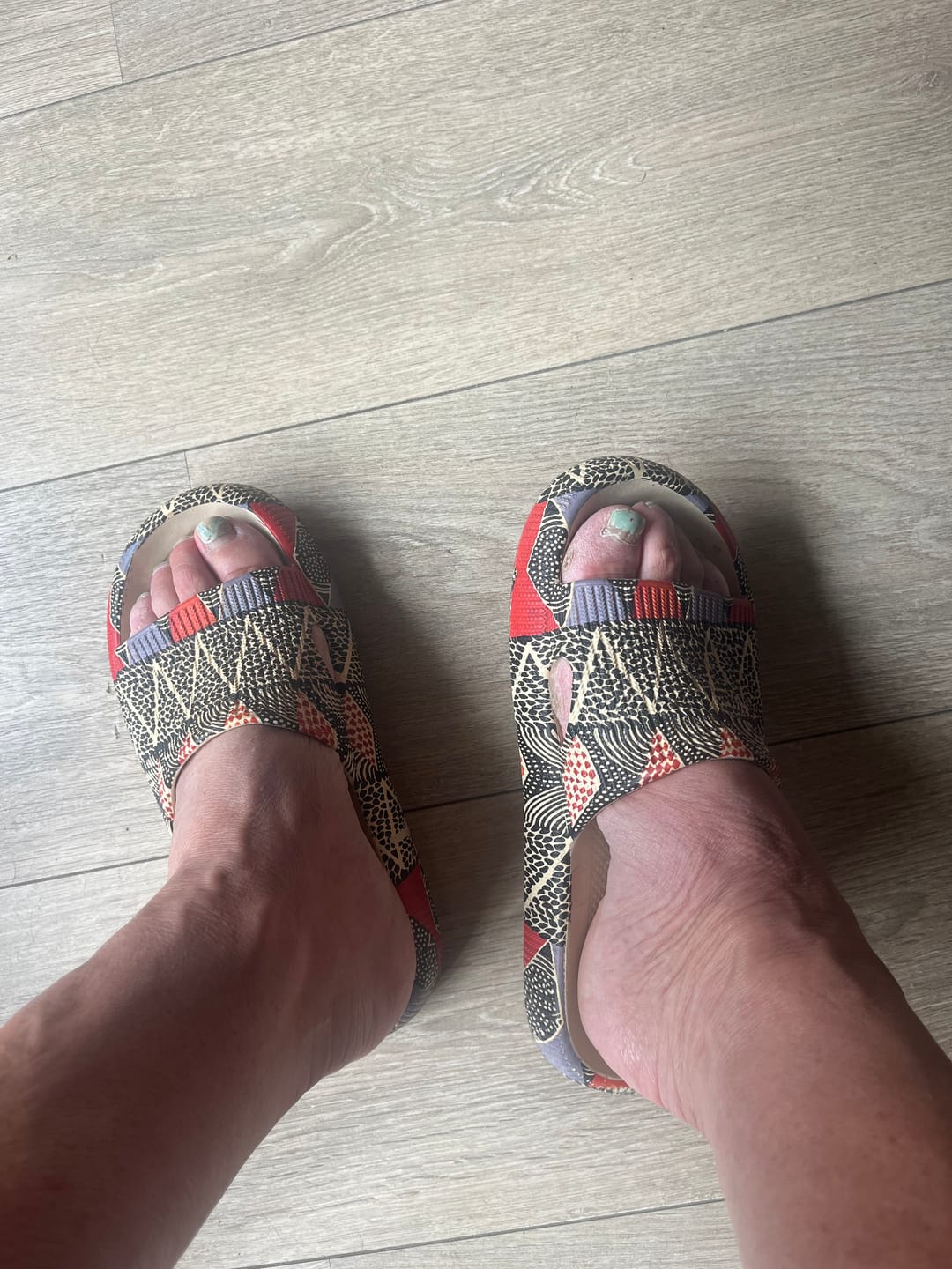 Customer photo review of HappyFlops Bohemian