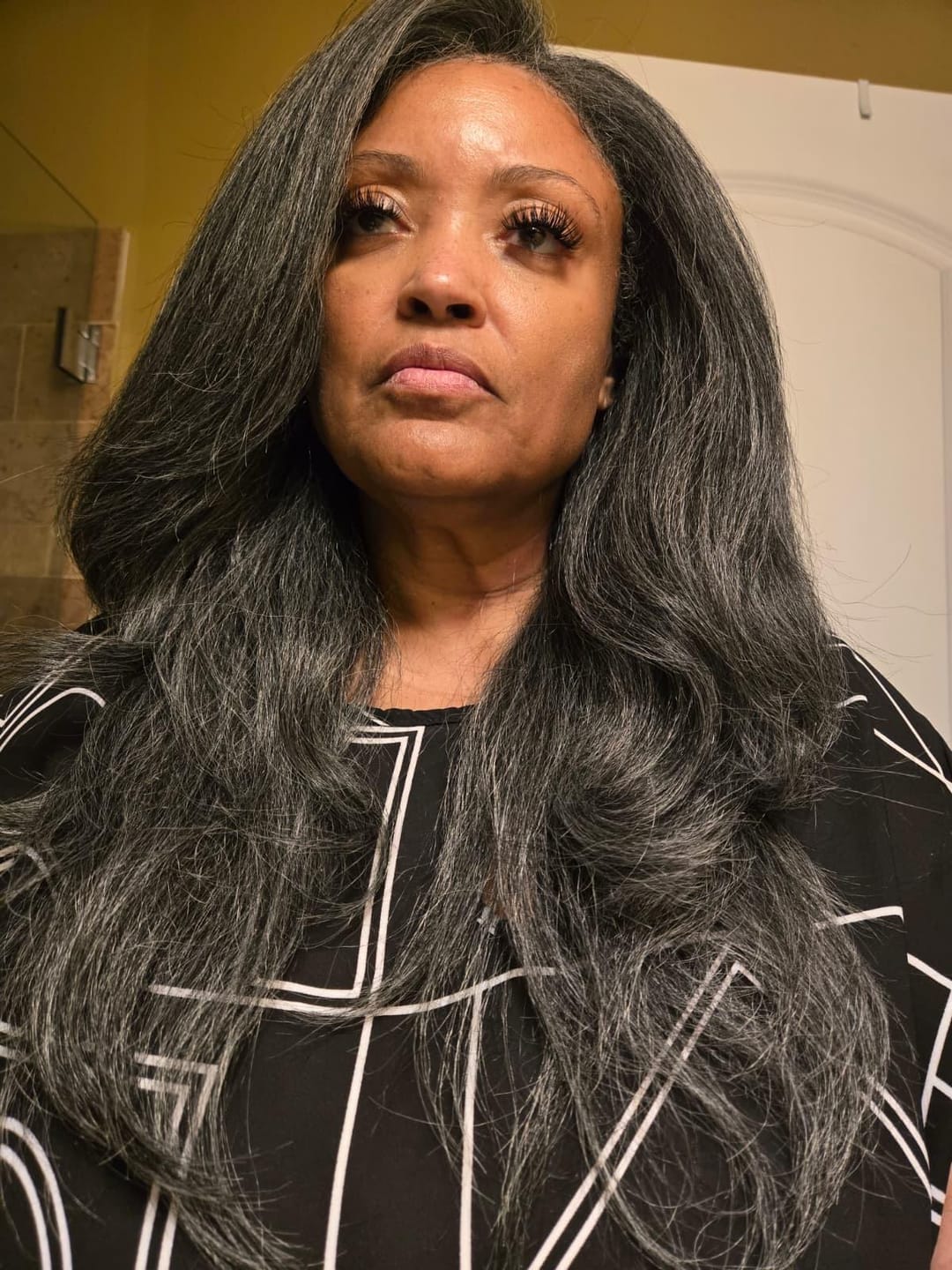 Customer photo review of Outre Perfect Hairline Glueless HD 13x6 Lace Front Wig - TAYON