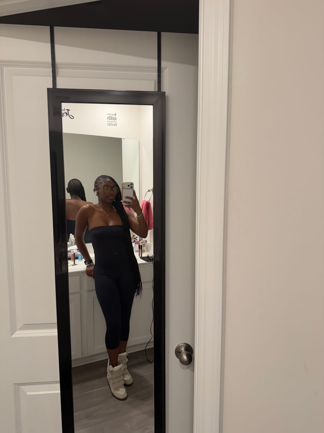 Customer photo review of DANIE CAPRI